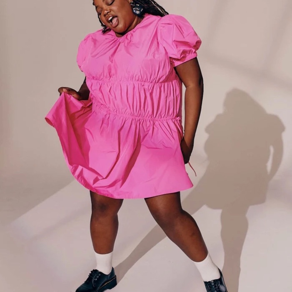 Chic Pink Puff Sleeve Dress